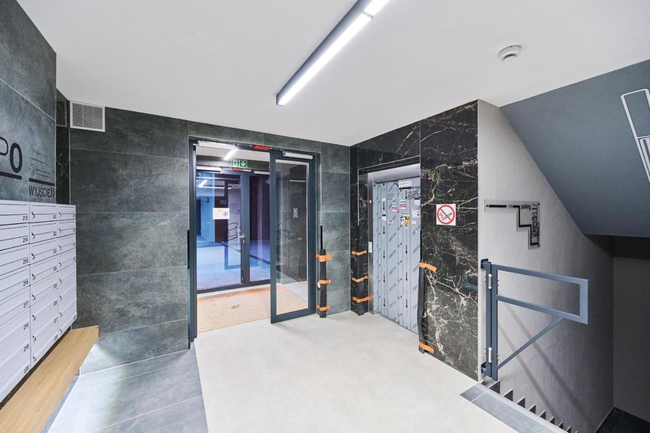 Nowa Manufaktura Krzyki By Renters Breslavia